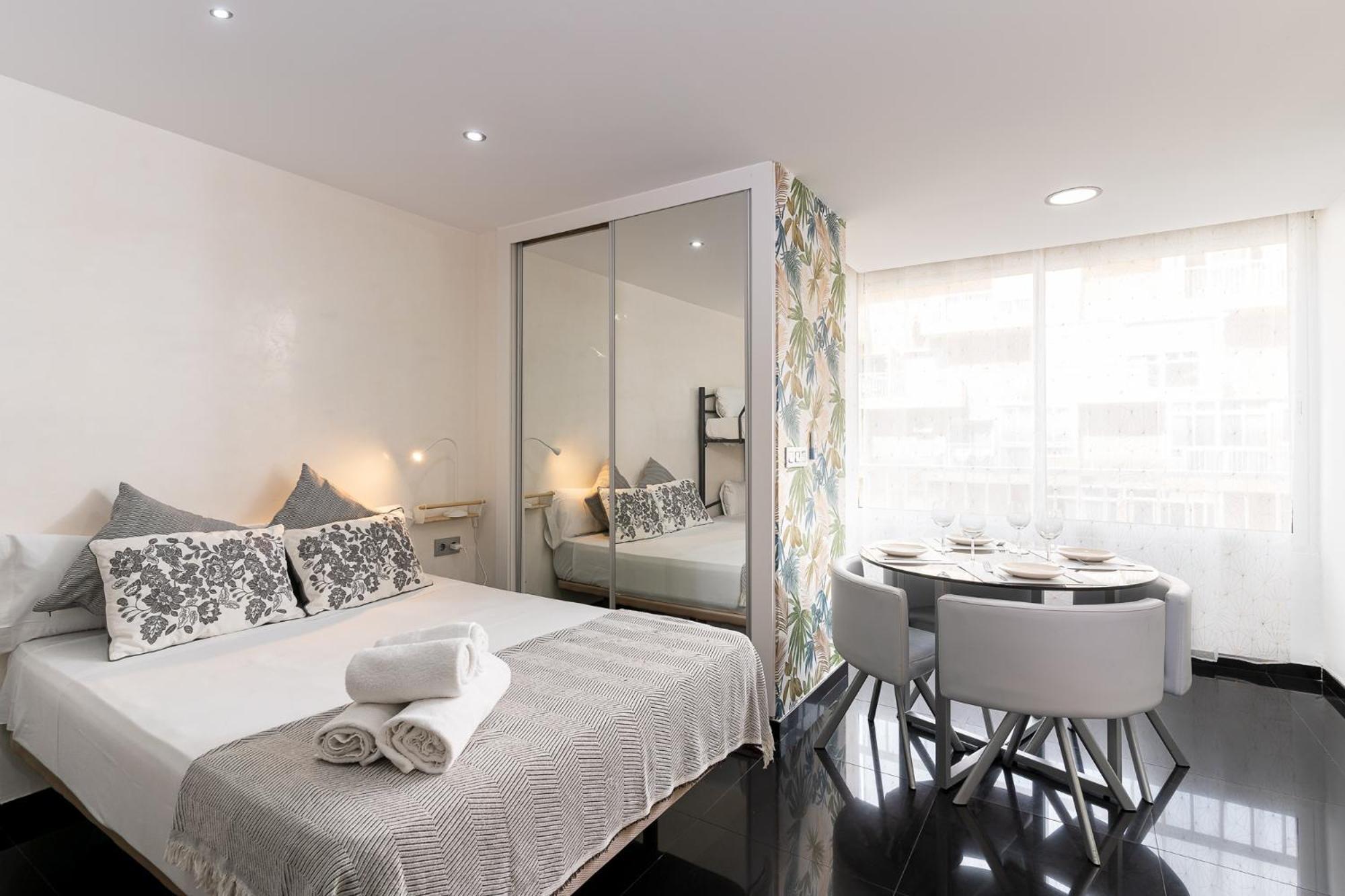 Blonzu Angola Apartment Benalmadena Luaran gambar